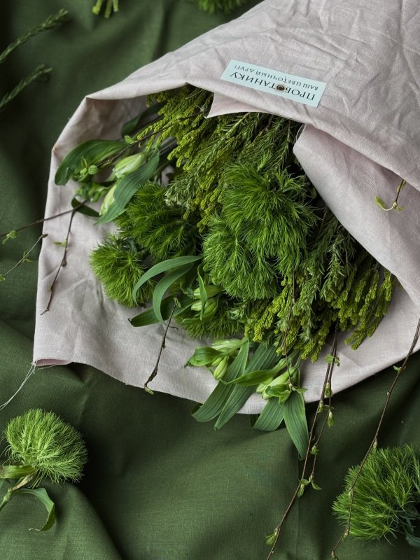 Зеленый сверток (травяной микс) в льняной ткани