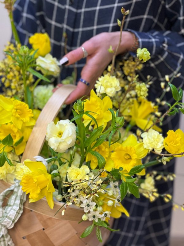 Лукошко солнечных цветов, размер L